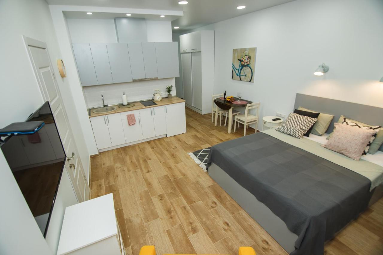 Next Orange Apartments 3-08 Батуми Екстериор снимка