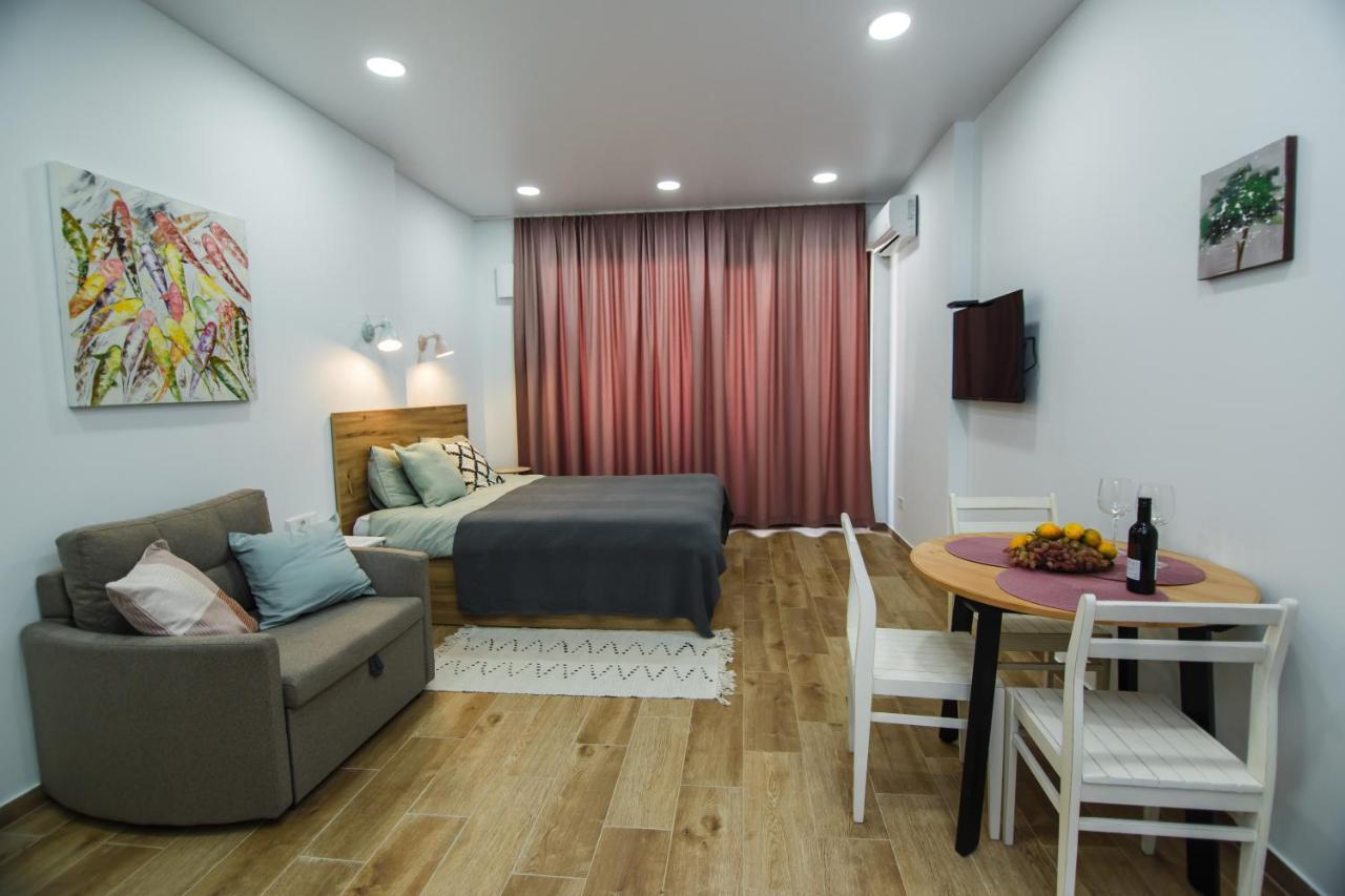 Next Orange Apartments 3-08 Батуми Екстериор снимка
